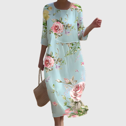 Vestido aguamarina con rosas de cuerpo entero
