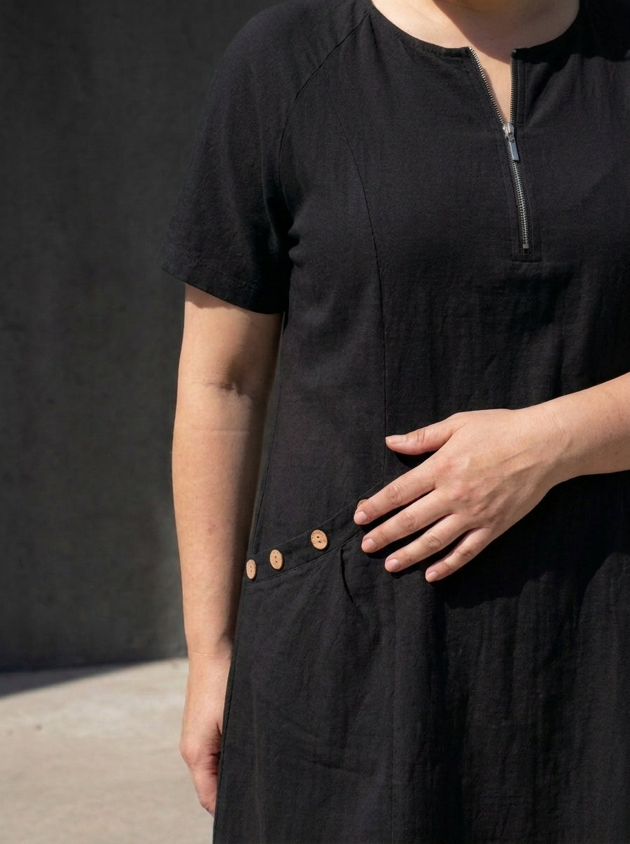 Nara vestido negro detalle