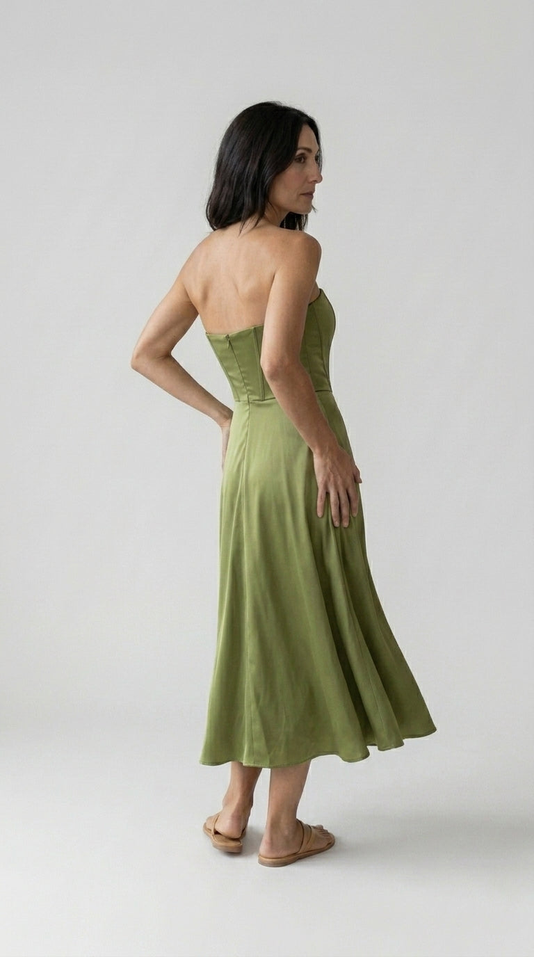 Liora | Vestido Midi Elegante sin Tirantes