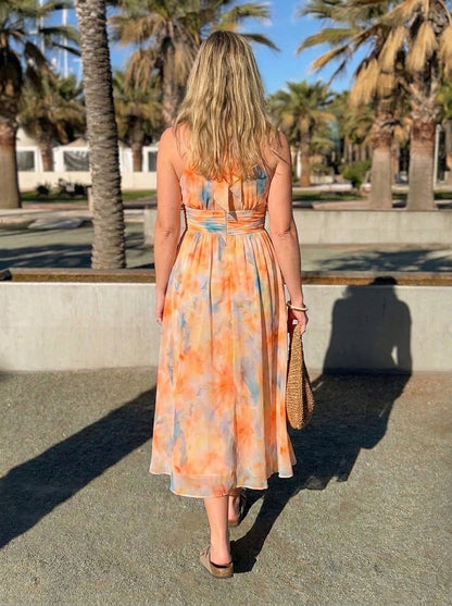 Aurora | Vestido con Cuello Halter y Estampado Acuarela