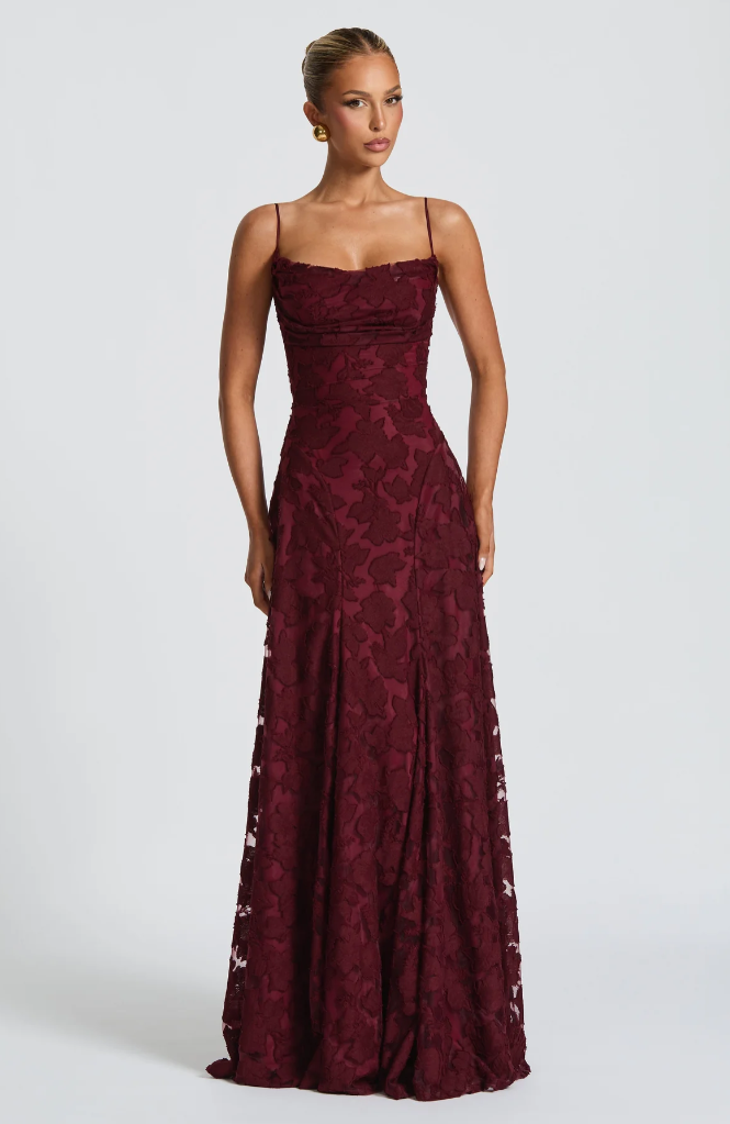 Vestido Maxi de Encaje SOFIA — Elegante para Invitada