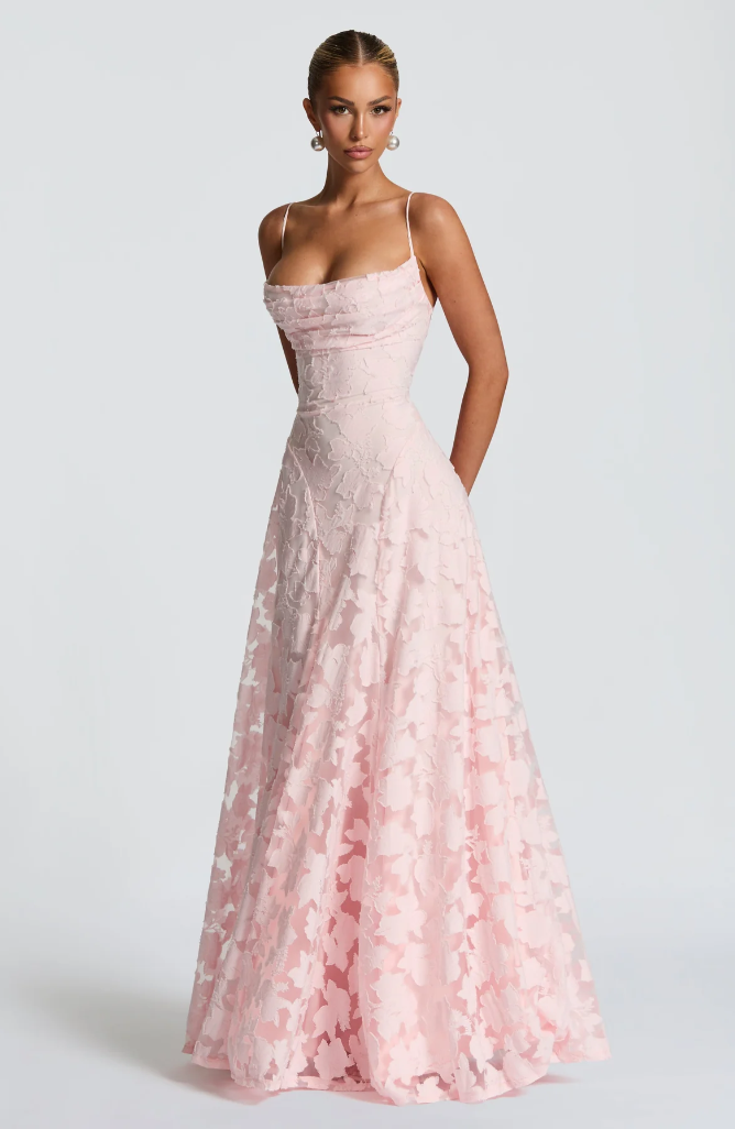 Vestido Maxi de Encaje SOFIA — Elegante para Invitada