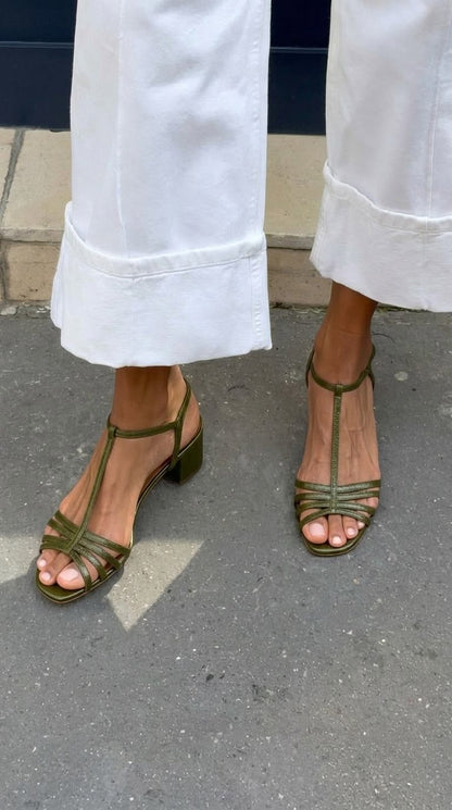 Allegra | Sandalias doradas de tacón bajo
