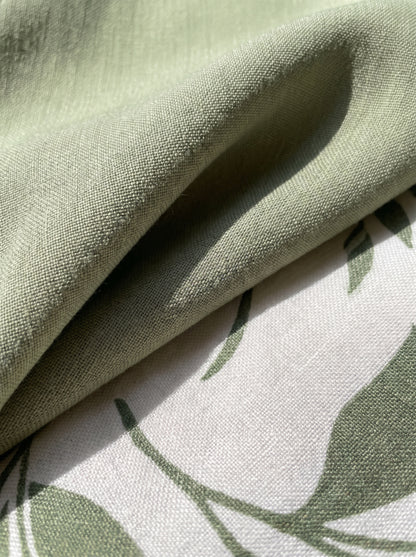 Detalle del tejido del conjunto fluido y su estampado