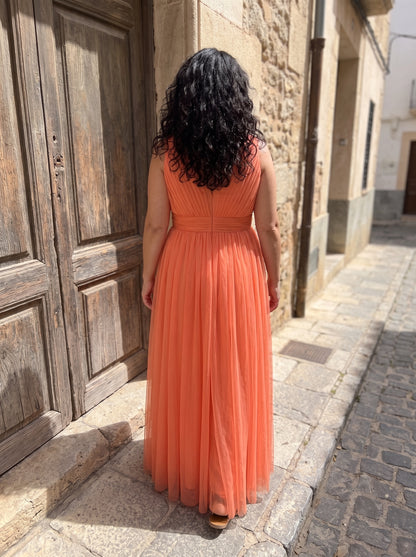 Espalda del maxi vestido Ginevra en coral