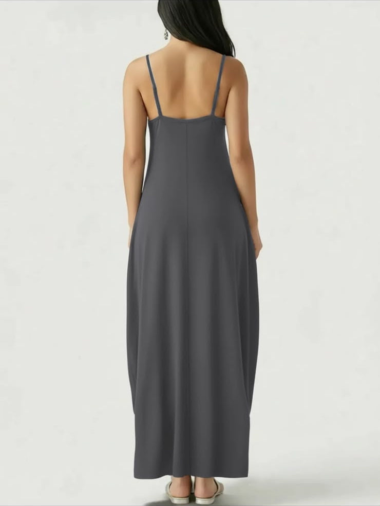 Vestido largo Naira en gris antracita, espalda descubierta
