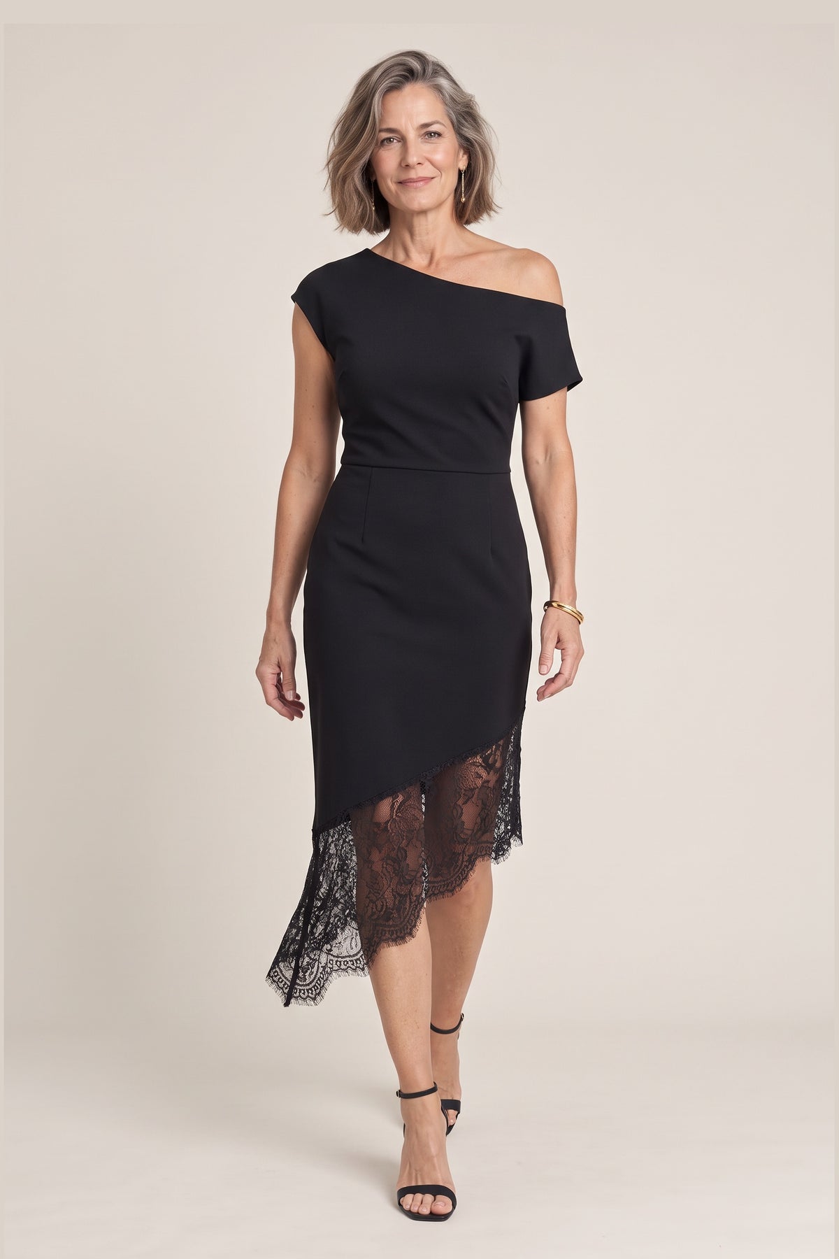 Vega, foto de estudio, delante [yz4-vega-vestido-midi-negro-encaje-unico-delante.jpg]
